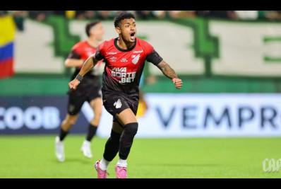 Jogador do Athletico-PR é condenado a 13 anos de prisão por estupro