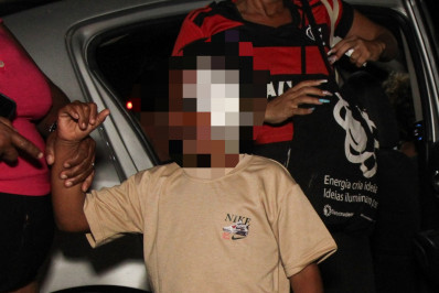 Menino que perdeu visão do olho esquerdo após ação policial recebe alta