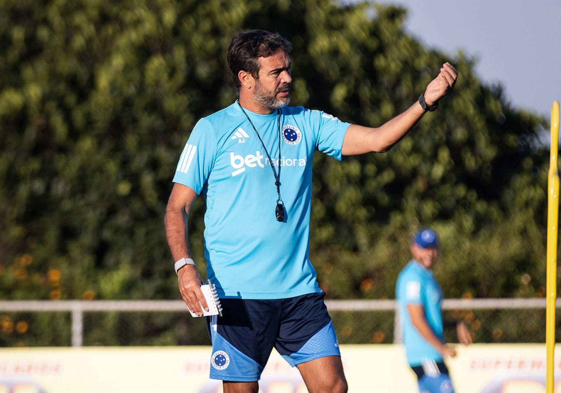 Cruzeiro tem desfalque no ataque e retornos para encarar o Corinthians