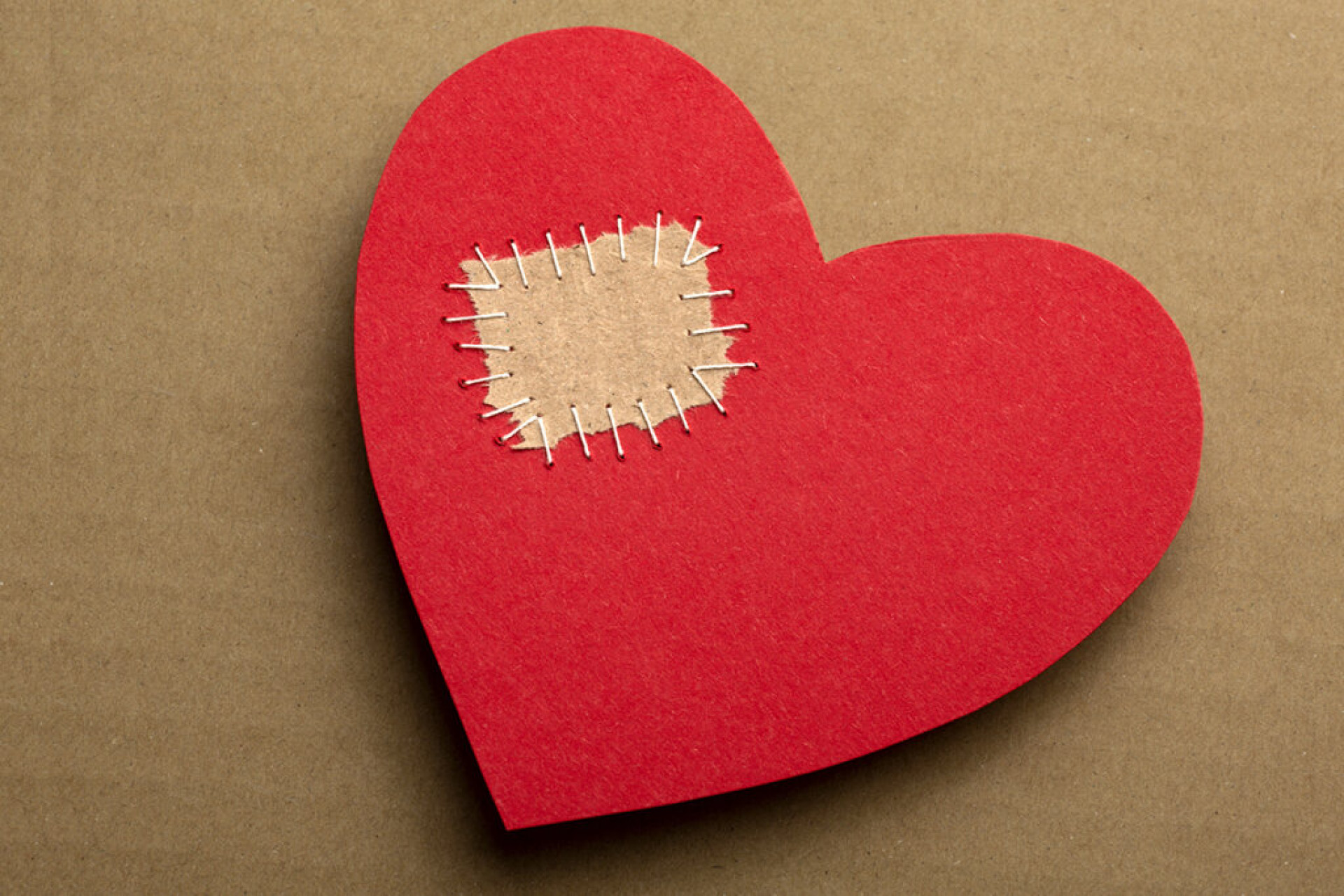 O que voc&ecirc; precisa deixar para tr&aacute;s para encontrar o amor em 2025