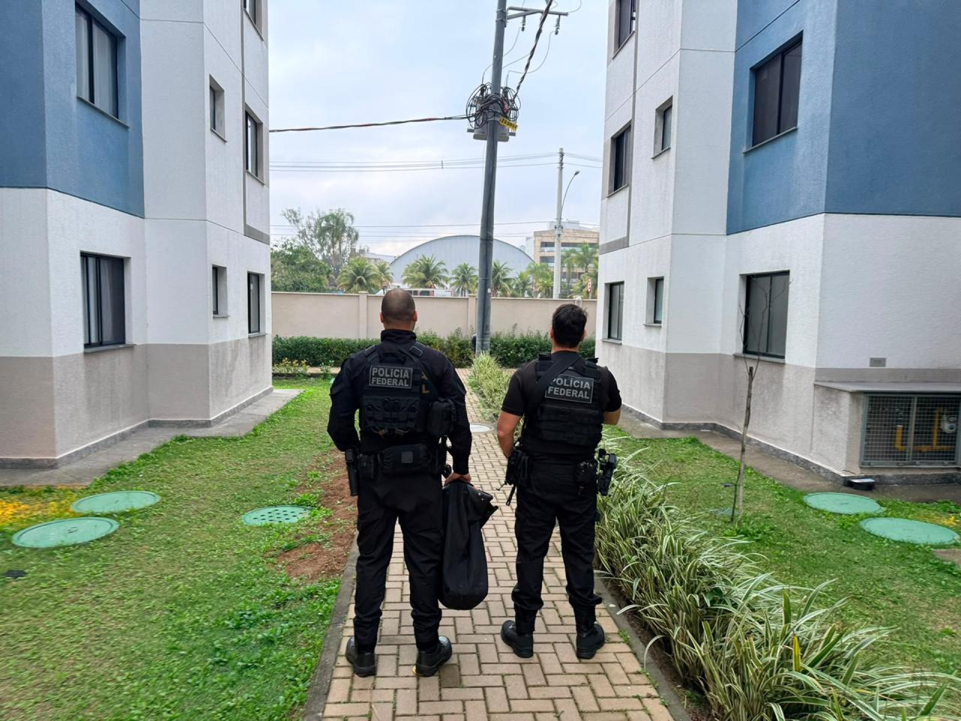 Agentes cumpriram mandados no Recreio, na Zona Sudoeste, e em Búzios, na Região dos Lagos - Divulgação / Polícia Federal