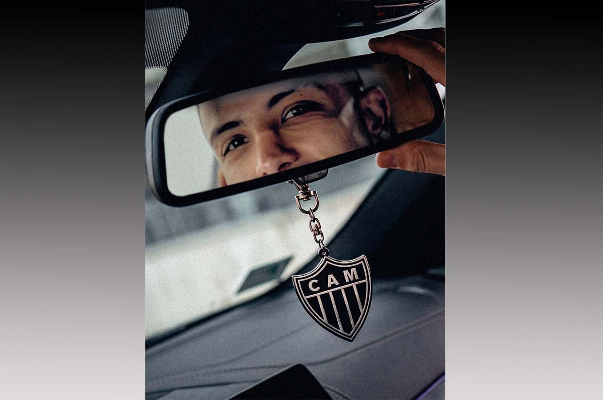 Atl&eacute;tico-MG anuncia volante colombiano como novo refor&ccedil;o para temporada