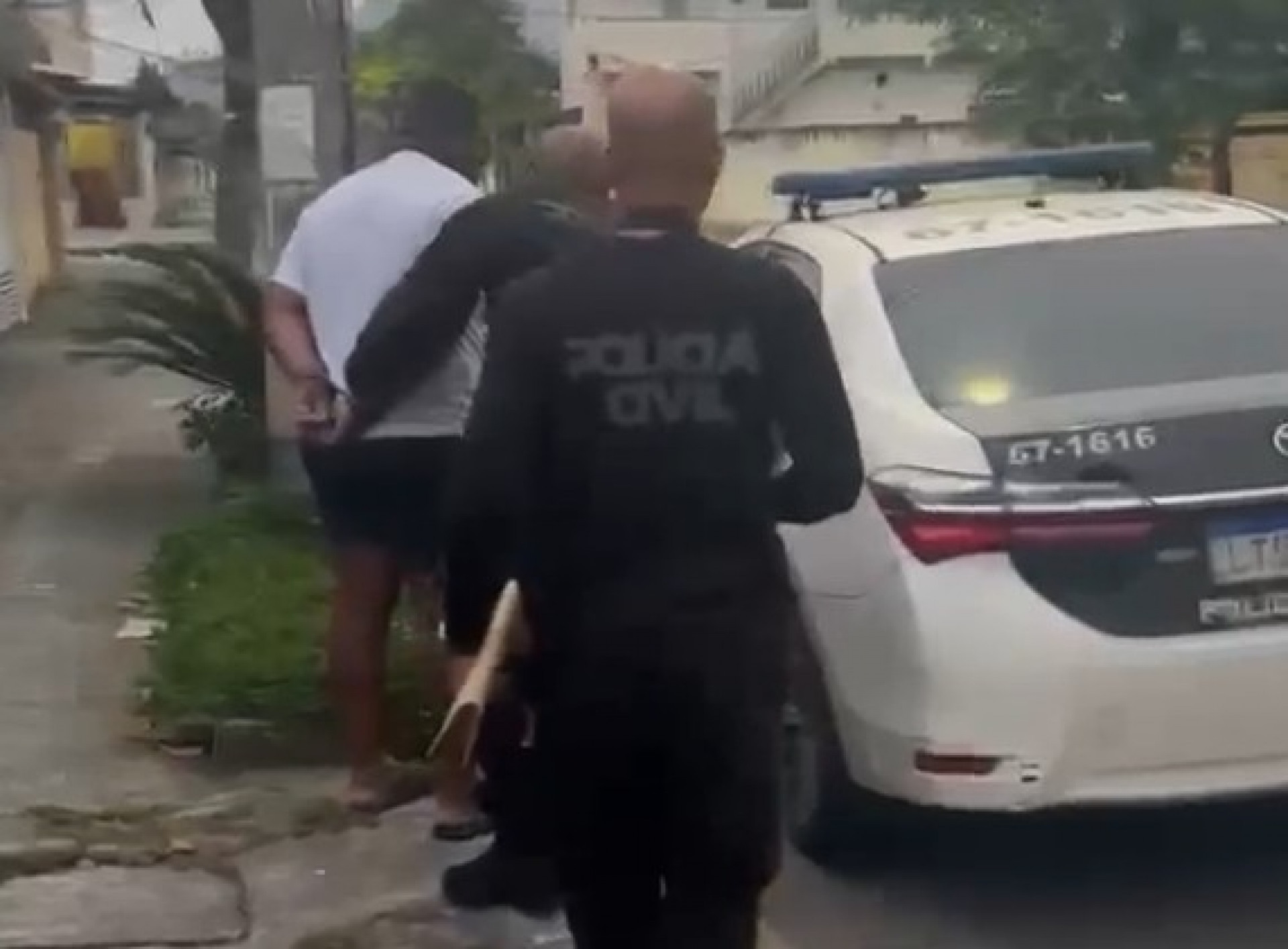 Policiais prenderam suspeitos de integrar a quadrilha de cárcere privado - Reprodução