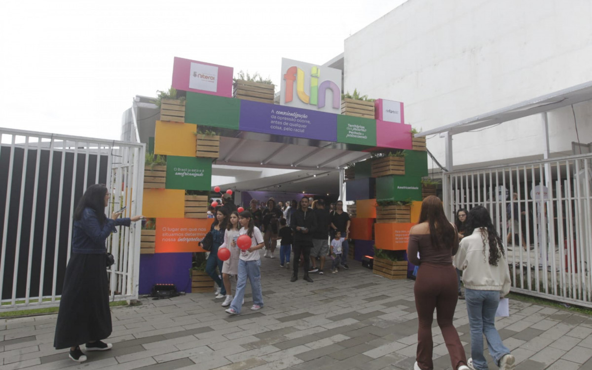 Festa Literária Internacional de Niterói (FLIN) contou com lançamentos e atrações