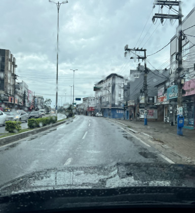 Chuva forte e ventos intensos entram no radar em Rio das Ostras