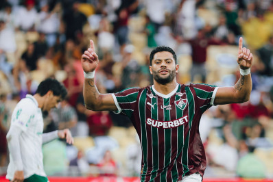 Hulk revela pedido de desculpas a Zubeldía por demissão no Fluminense