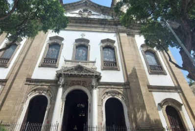 Imagem do padroeiro da Igreja de São Francisco de Paula retorna ao altar