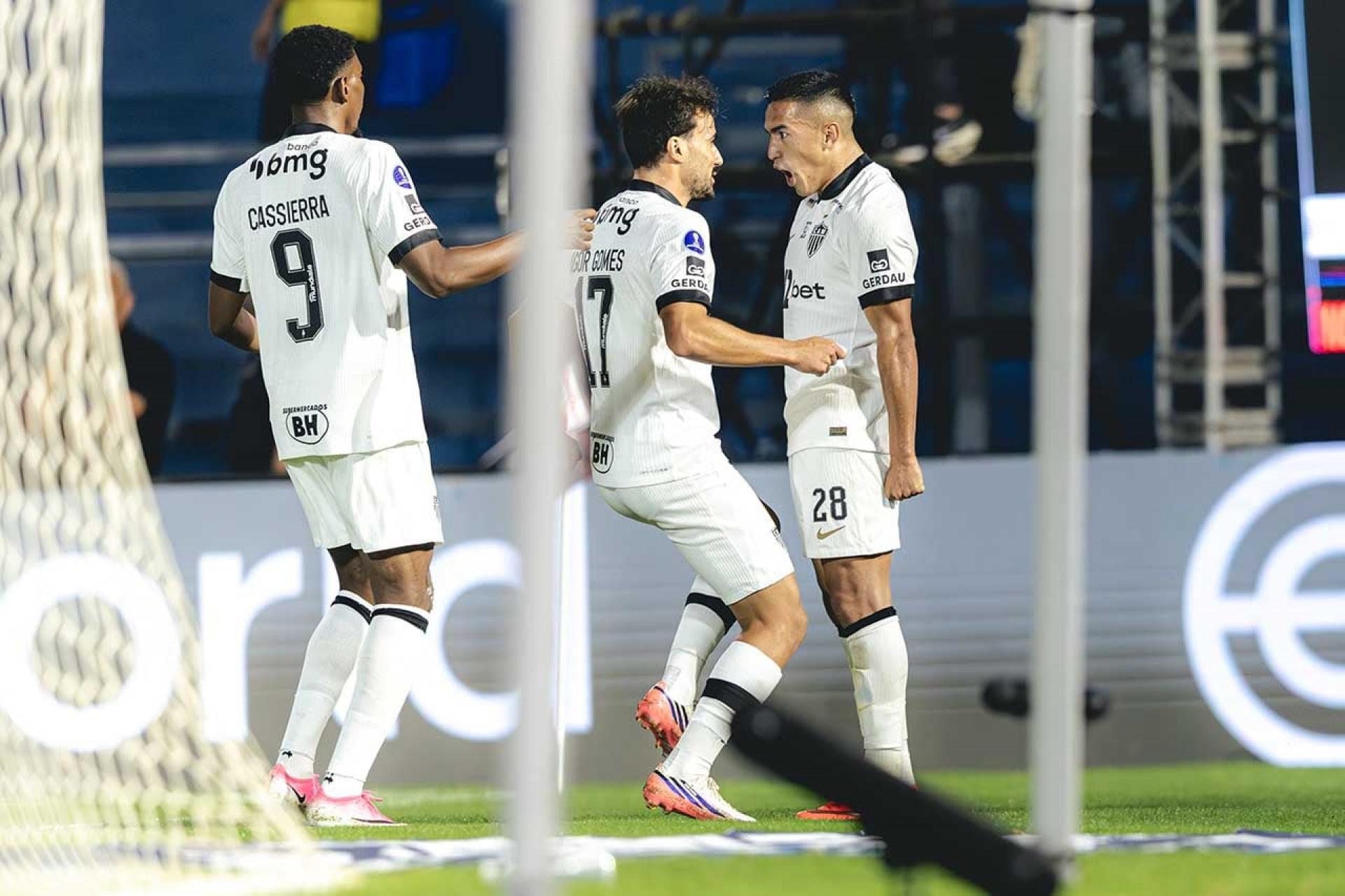 Atl&eacute;tico x Gr&ecirc;mio: onde assistir, escala&ccedil;&otilde;es e arbitragem