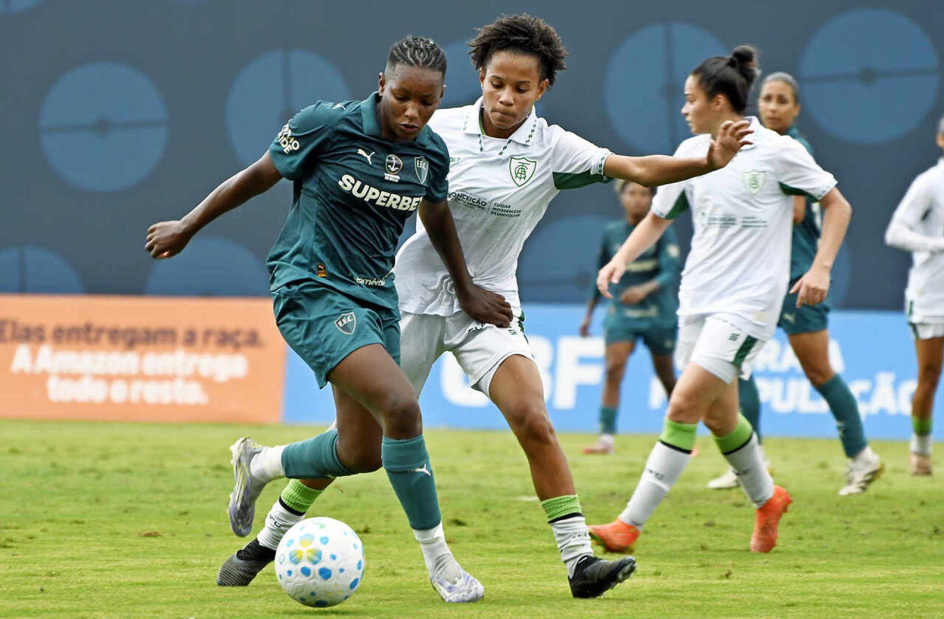Brasileir&atilde;o Feminino: Fluminense goleia Am&eacute;rica-MG e entra no G8