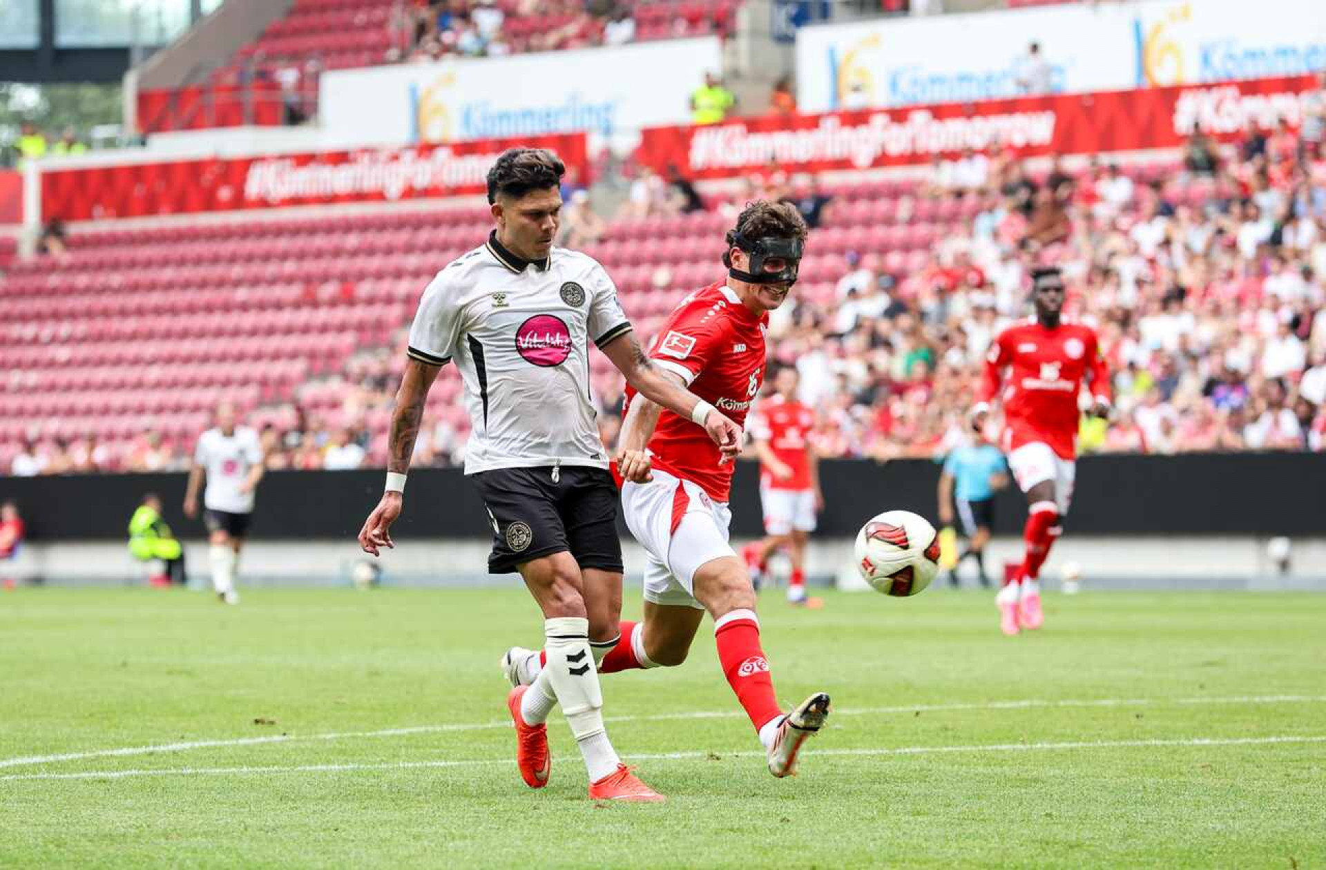 Evanilson marca, mas n&atilde;o impede derrota do Bournemouth em amistoso