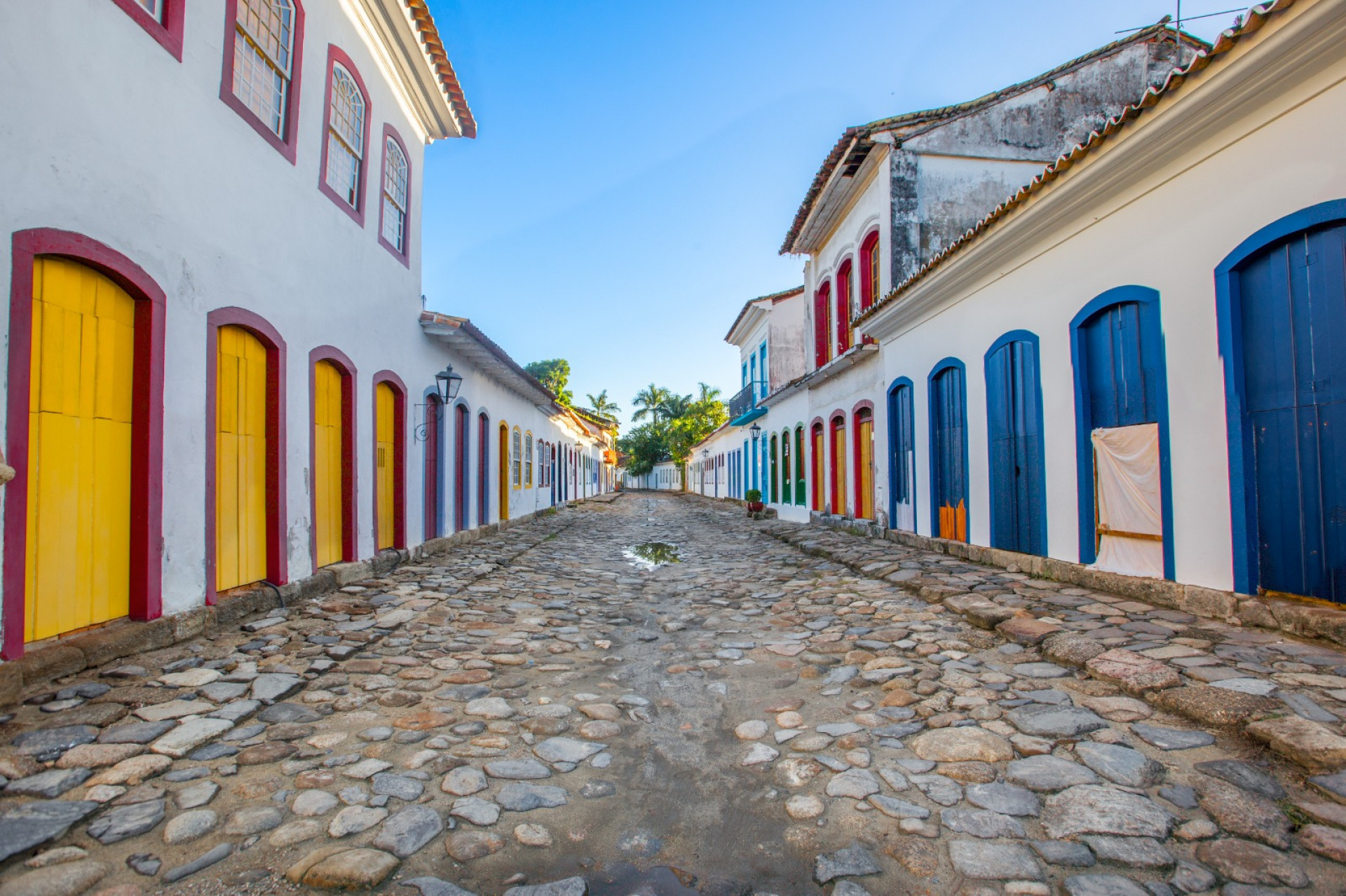 Rua popularmente chamada de p&eacute; -de- moleque - Divulga&ccedil;&atilde;o/PMP