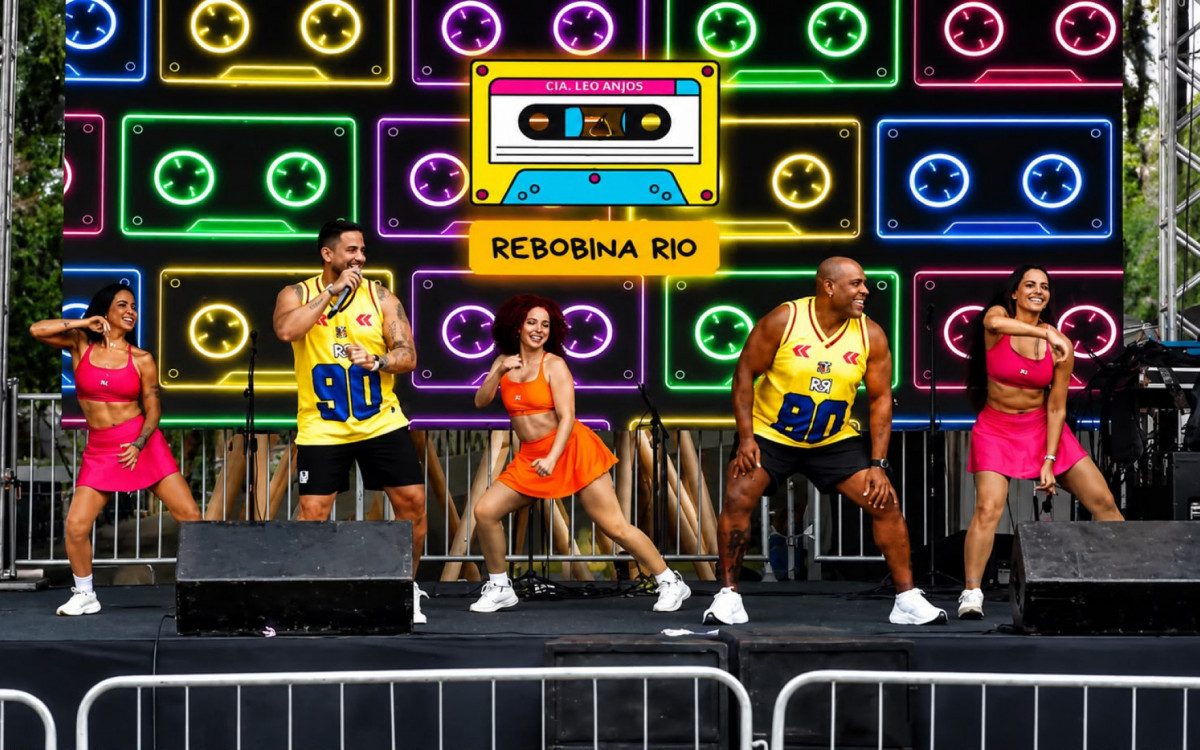 Apresentação do grupo Rebolina Rio colocou o público para dançar durante aula de fitdance
