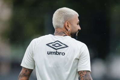 Gabigol cutuca o Vasco após vitória: 'Flamenguista ganhando aqui'