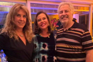 Narcisa posta foto com Roberto de Carvalho e Lilibeth Monteiro
