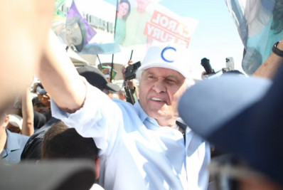 Sem Kassab, Caiado lança campanha em carreata e diz que fala sobre Centrão foi mal interpretada