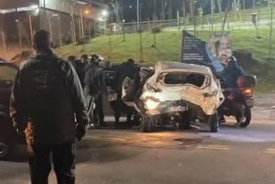 Homem de 58 anos morre após colisão entre dois carros em Niterói