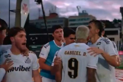 Em confronto direto, Vasco perde para o Santos e segue no Z-4