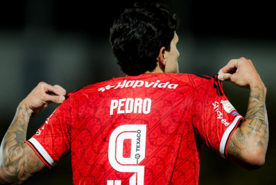 Pedro festeja objetivo cumprido pelo Fla: 'Chegar perto do Palmeiras'