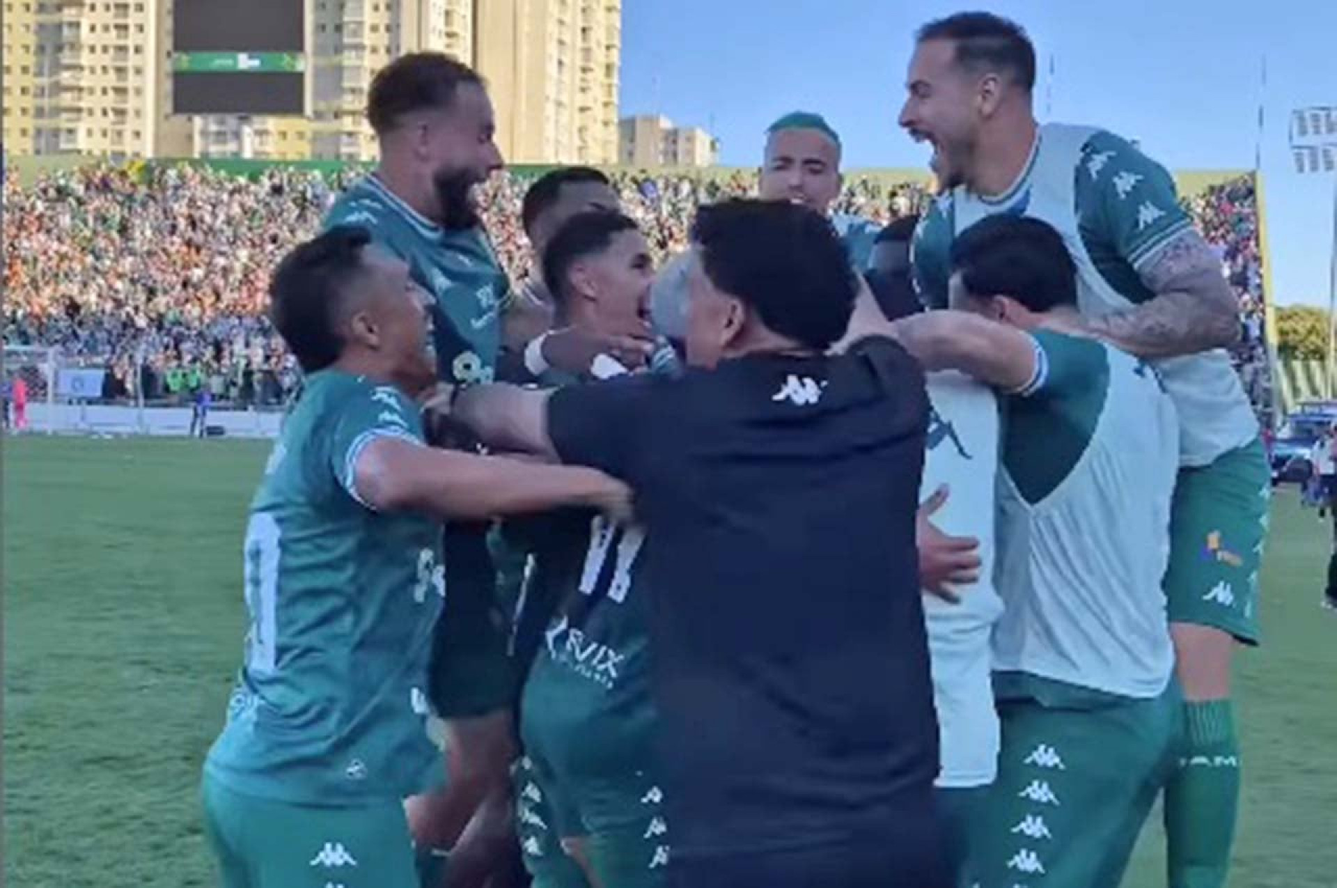 Gama goleia o S&atilde;o Jos&eacute;-RS e garante acesso &agrave; S&eacute;rie C do Brasileir&atilde;o
