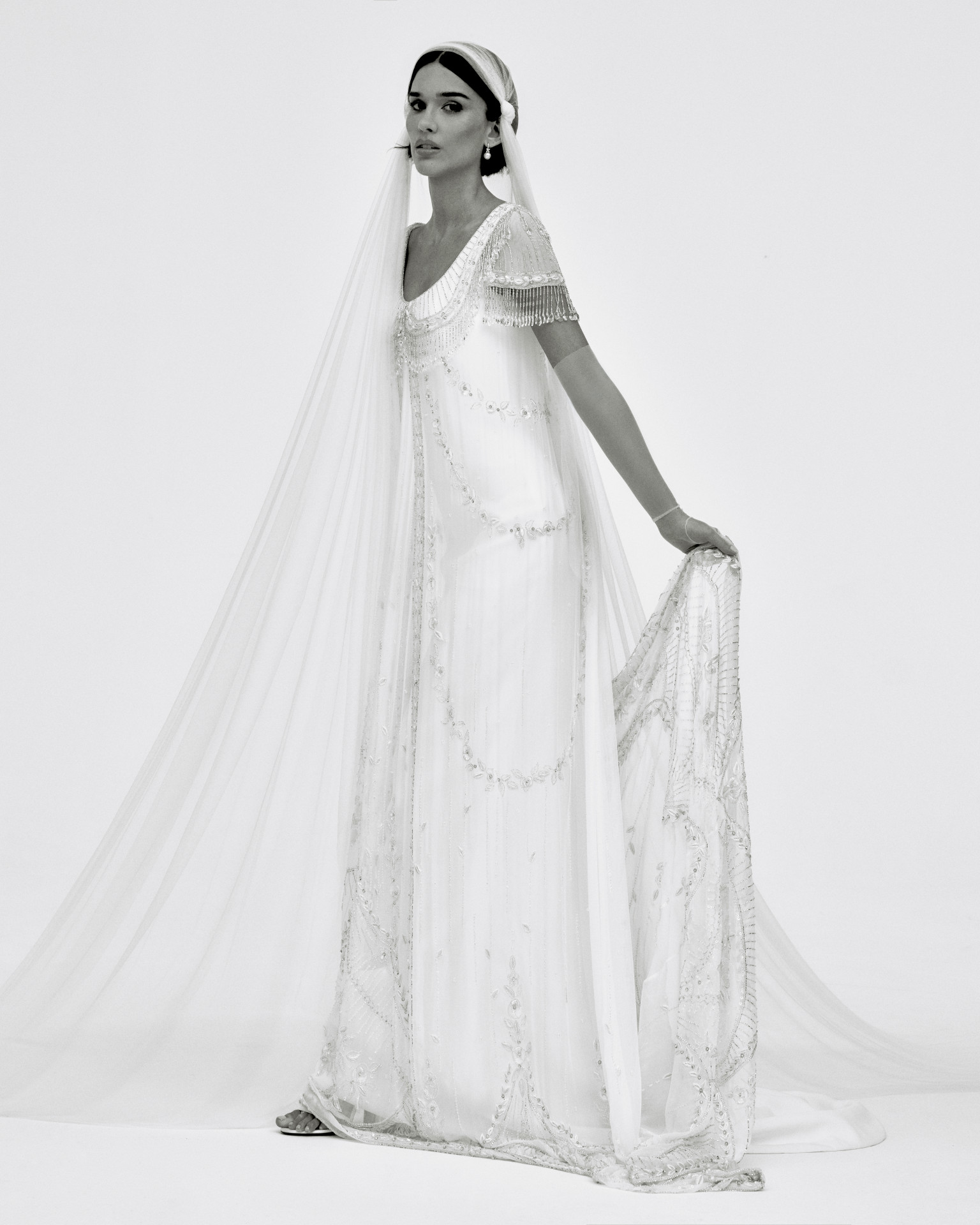 Vestido de Theresa Fonseca foi inspirado em modelo usado por Audrey Hepburn - Divulgação/  @felipecensi