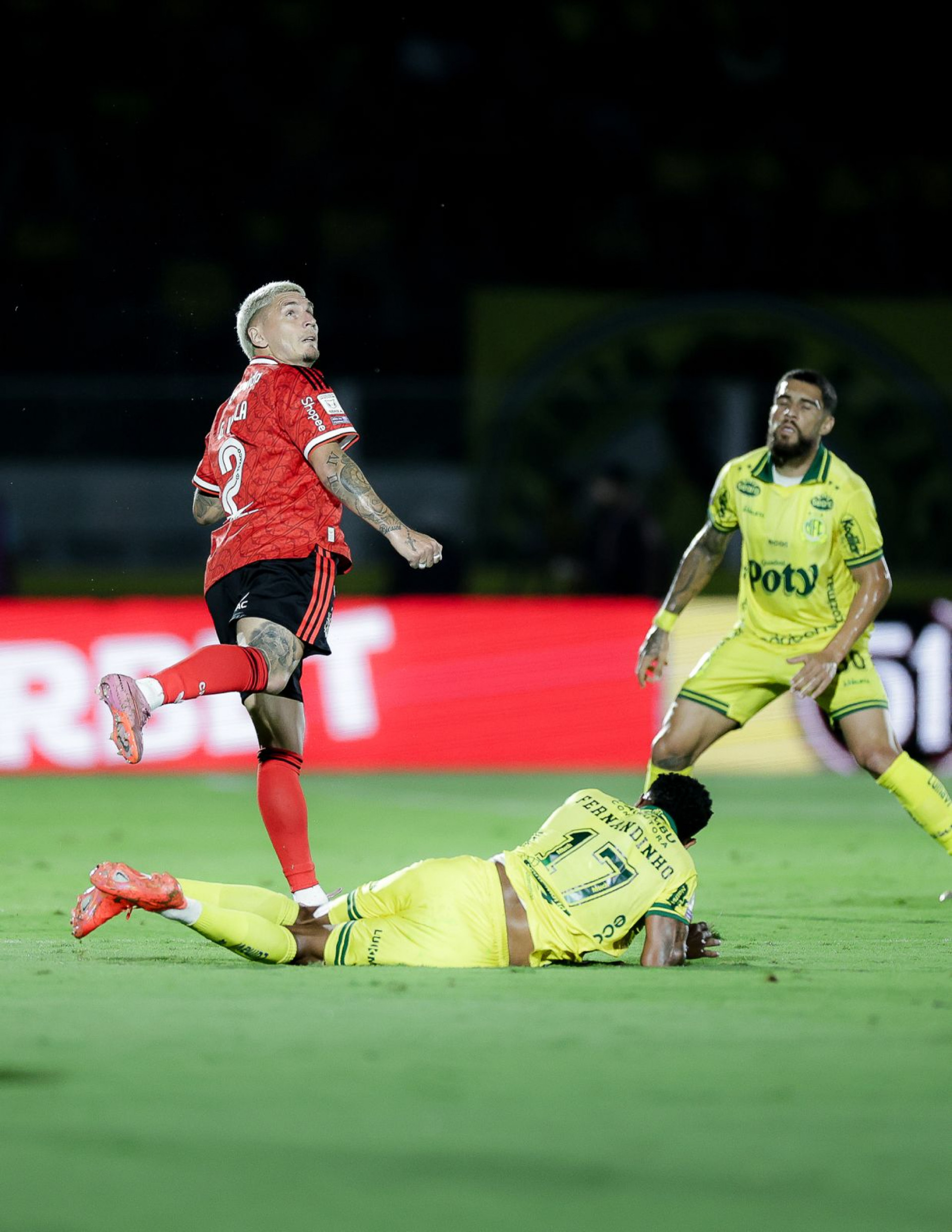 Varela em Mirassol x Flamengo - Gilvan de Souza/Flamengo