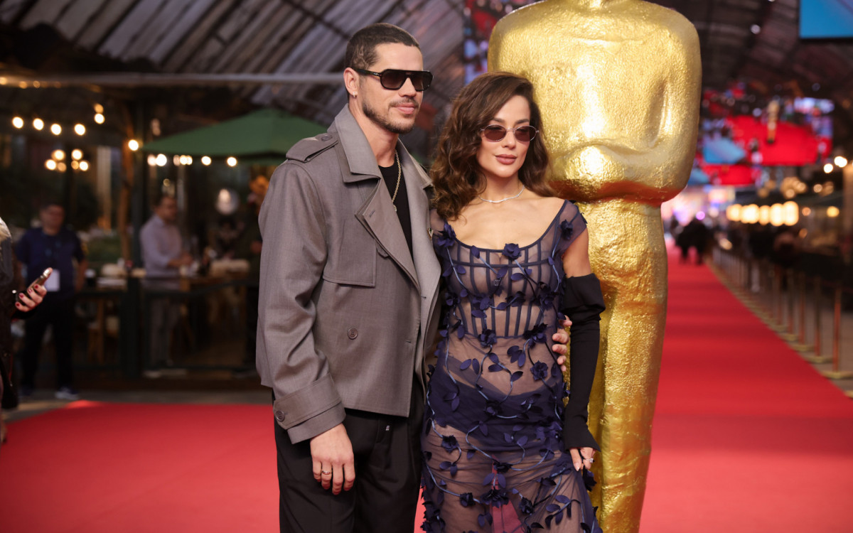 José Loreto e Nanda Marques estão no festival para exibição da cinebiografia de Chorão 