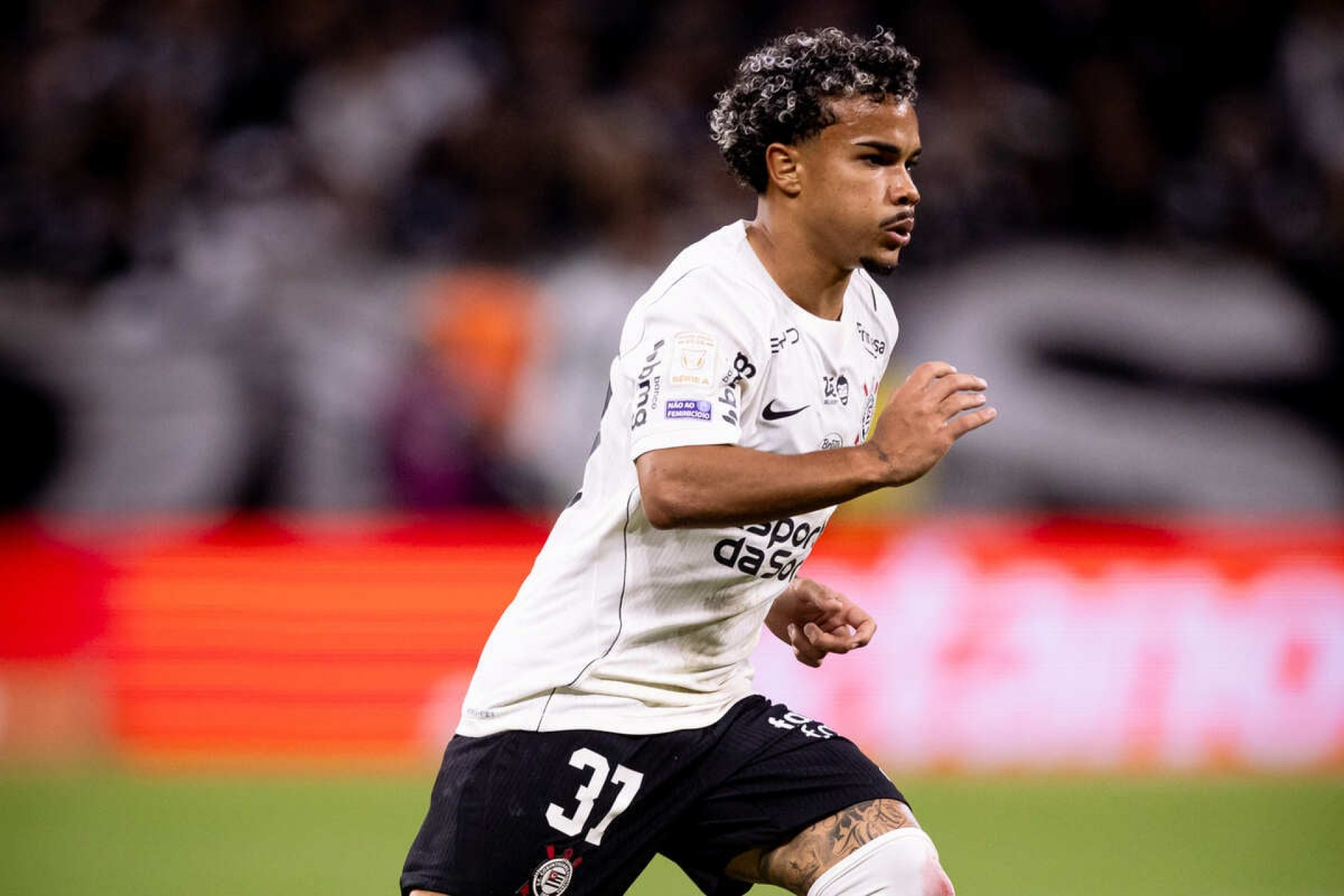 Inefici&ecirc;ncia ofensiva do Corinthians rende cobran&ccedil;as de Kaio C&eacute;sar