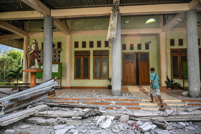 Terremoto deixa quase 13 mil desabrigados na Indonésia