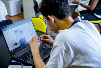 JuvRio abre 3,5 mil vagas em cursos de tecnologia, audiovisual e inglês