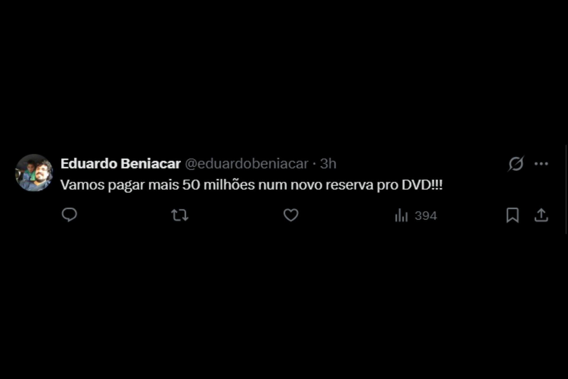 Vascaínos reprovam investida por John Mercado - Reprodução / X