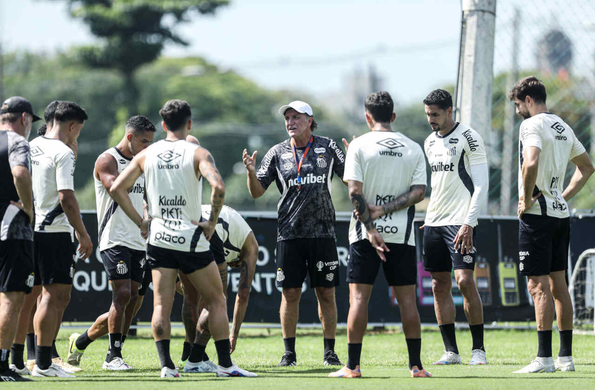 Santos avalia poupar Neymar e outros titulares para duelo na Sula