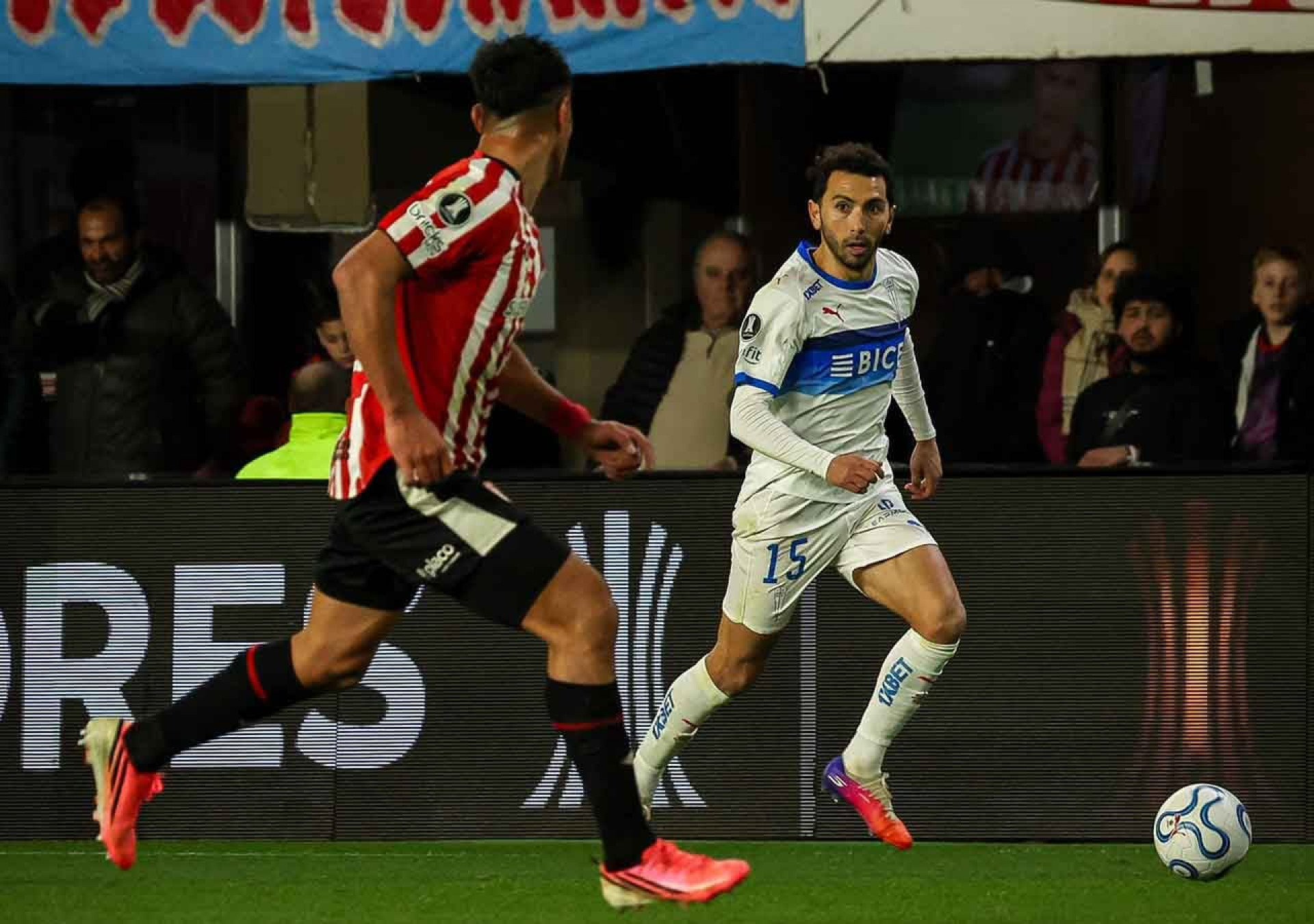 Universidad Cat&oacute;lica x Estudiantes: onde assistir, escala&ccedil;&otilde;es e arbitragem