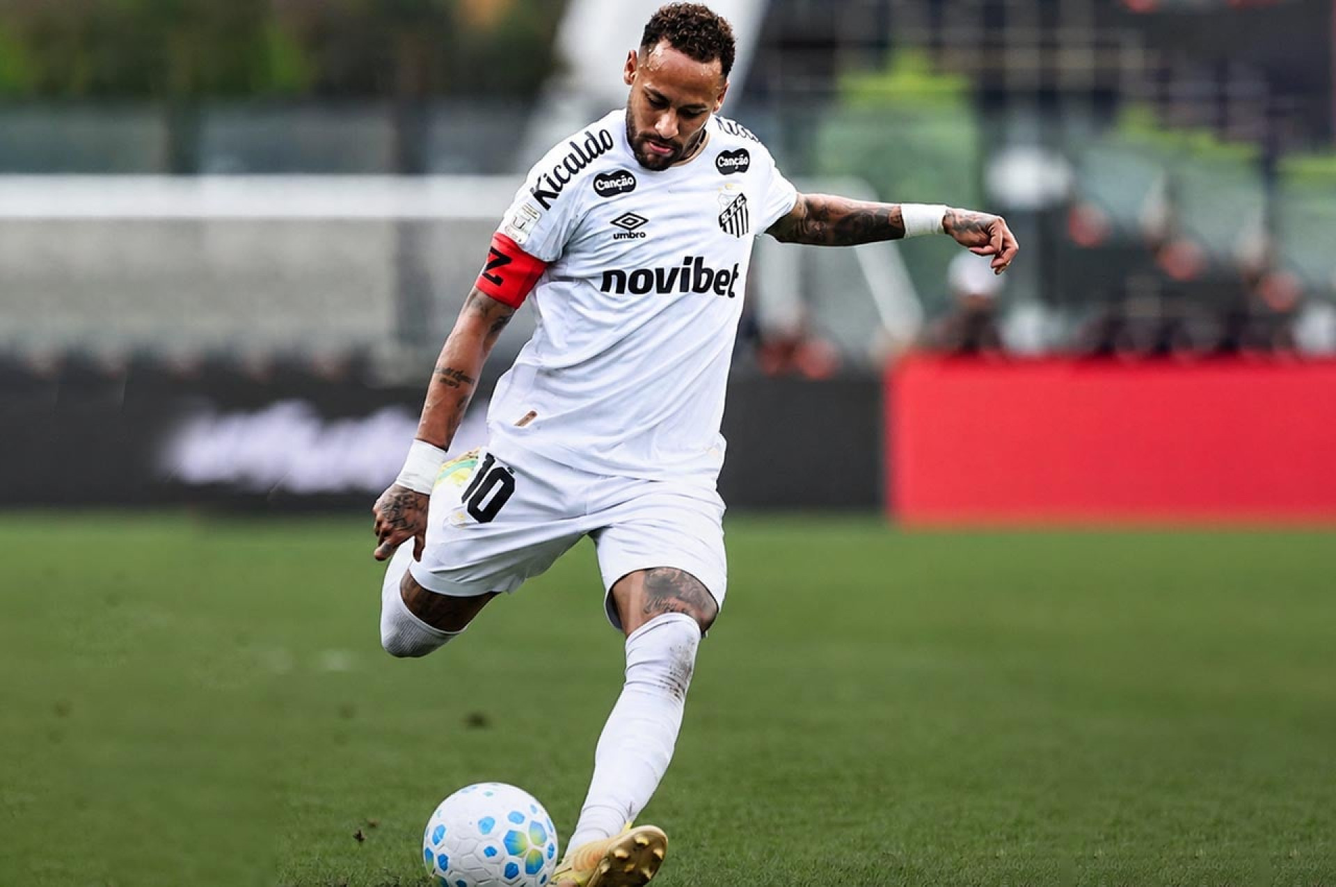 Imprensa internacional detona postura de Thiago Mendes com Neymar