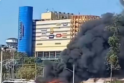 Ônibus pega fogo no Terminal Margaridas