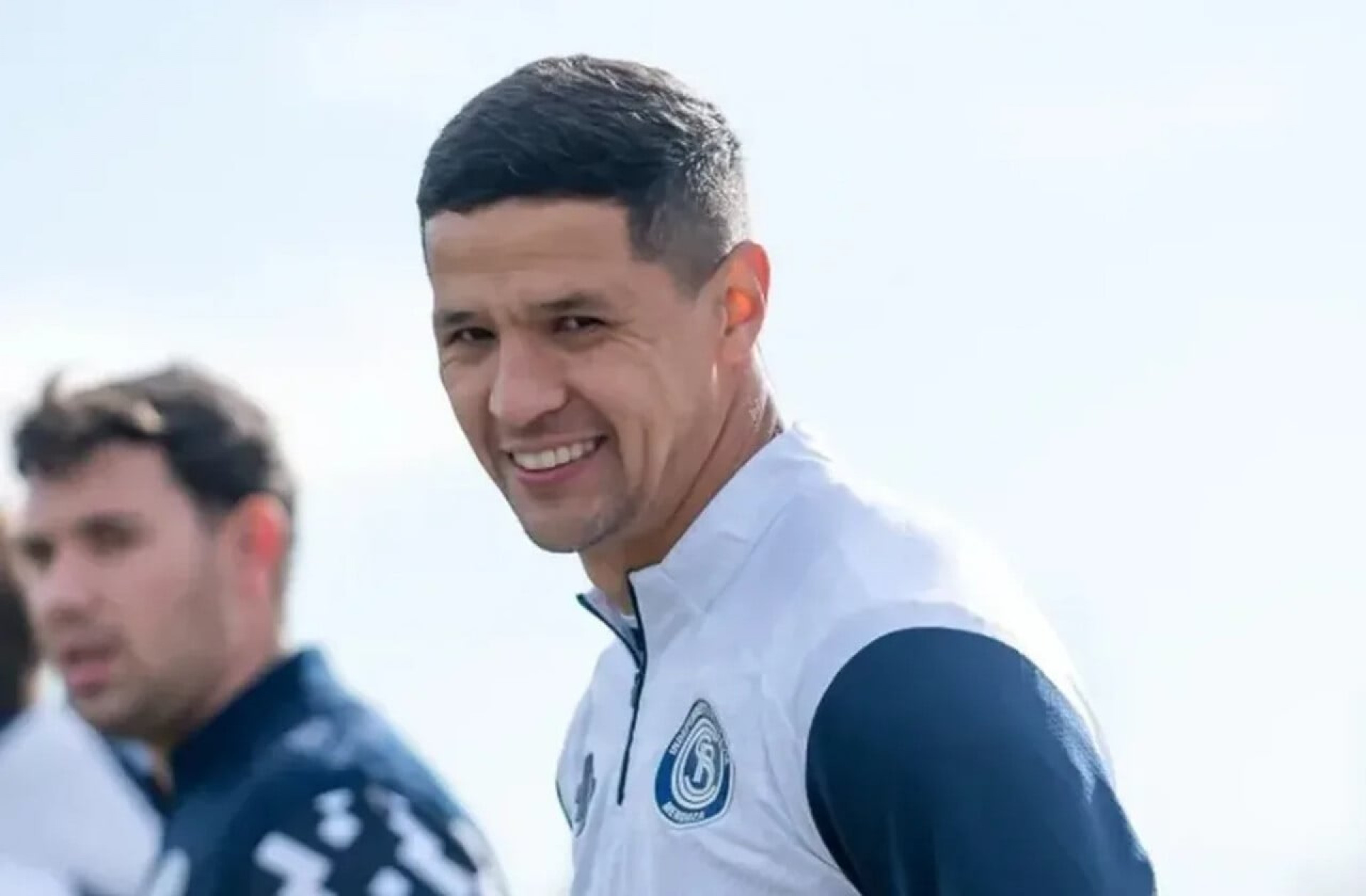 Internacional tira o p&eacute; do acelerador na busca por novo atacante