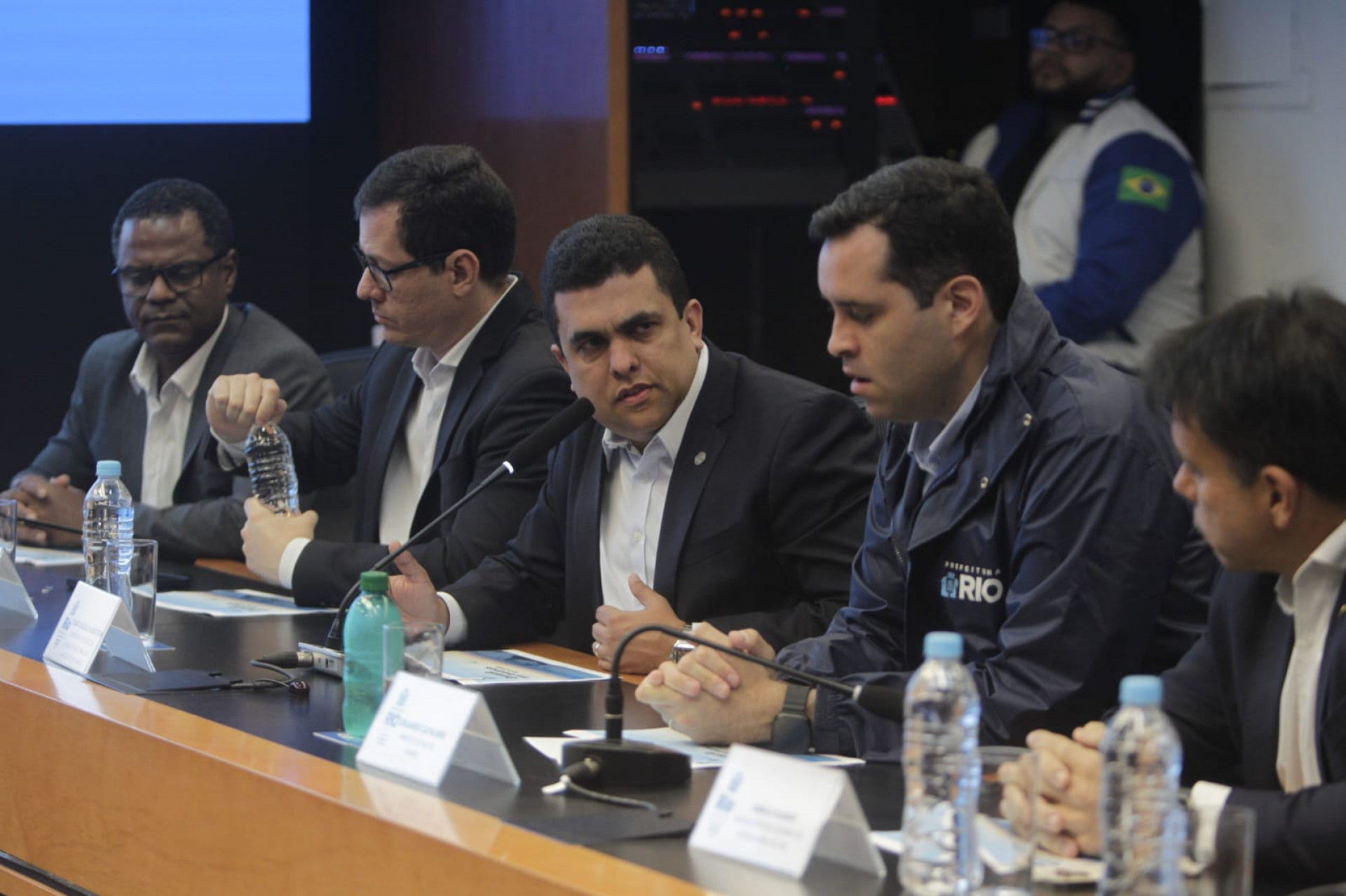 Anac anunciou a suspensão das empresas em coletiva realizada com a Prefeitura do Rio - Reginaldo Pimenta / Agência O Dia