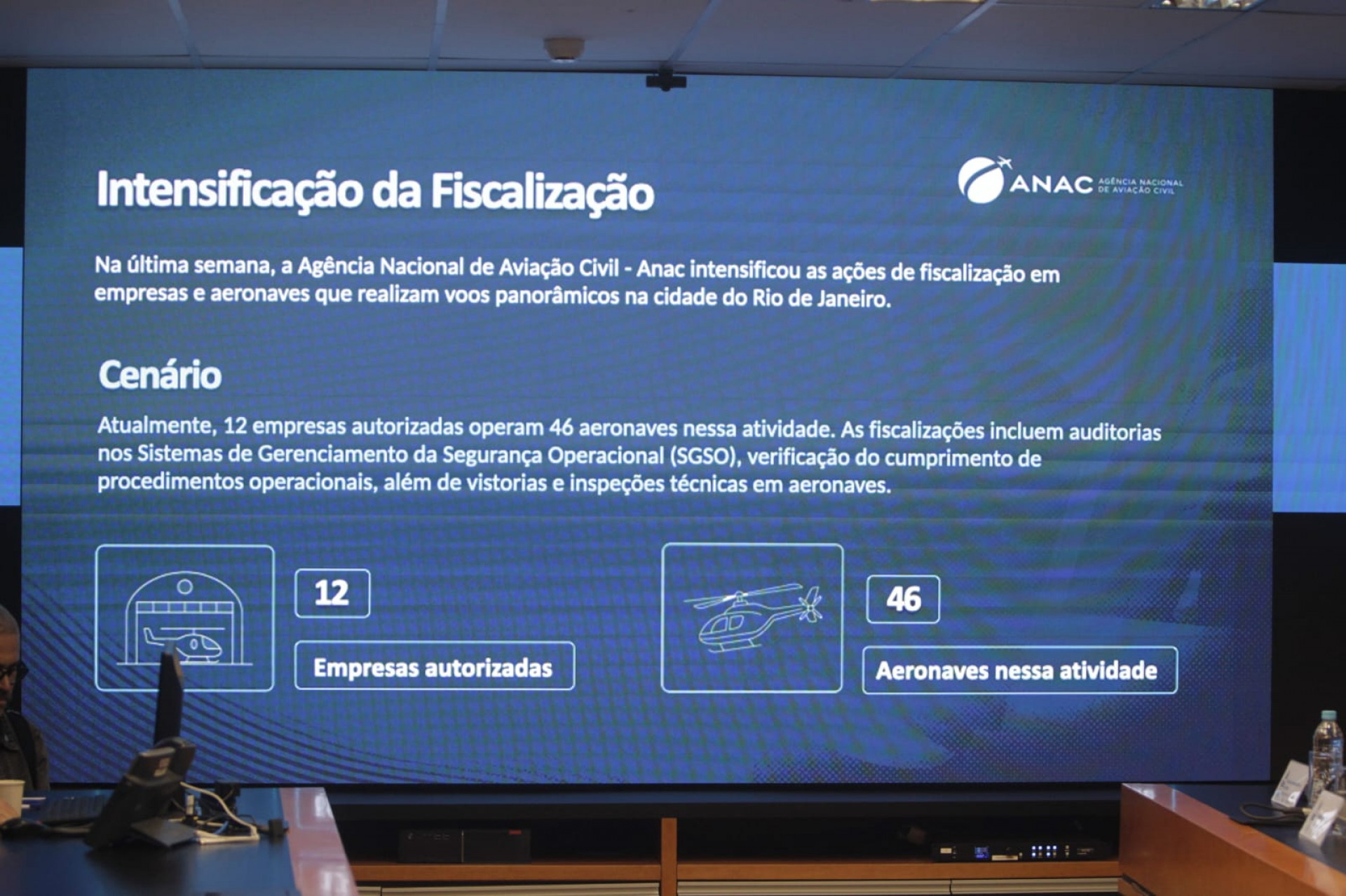 Anac anunciou a suspensão das empresas em coletiva realizada com a Prefeitura do Rio - Reginaldo Pimenta / Agência O Dia