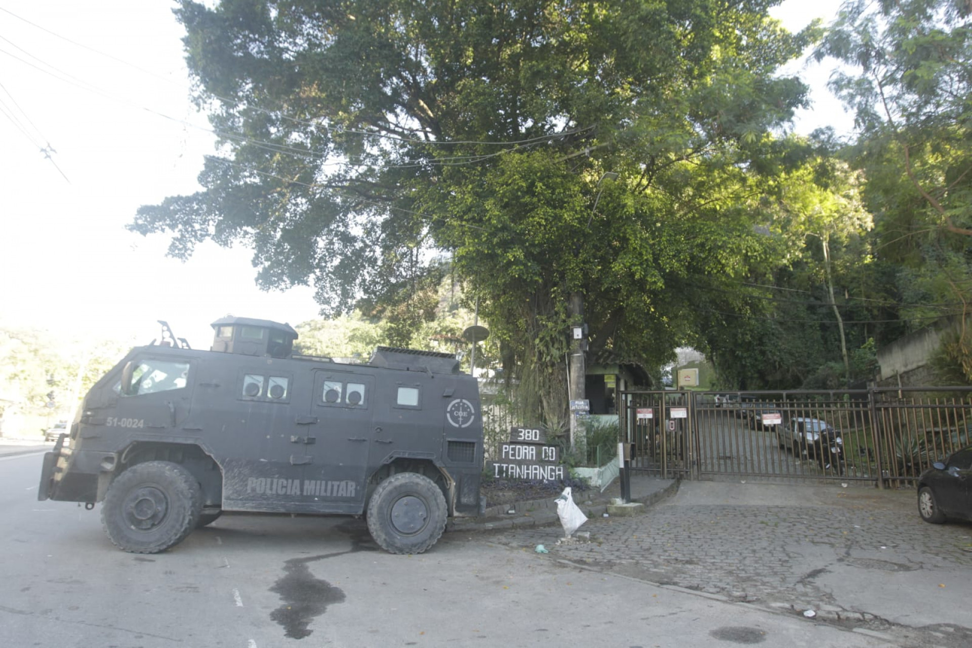 Policiamento segue reforçado na comunidade da Muzema, na Zona Sudoeste - Reginaldo Pimenta/Agência O DIA