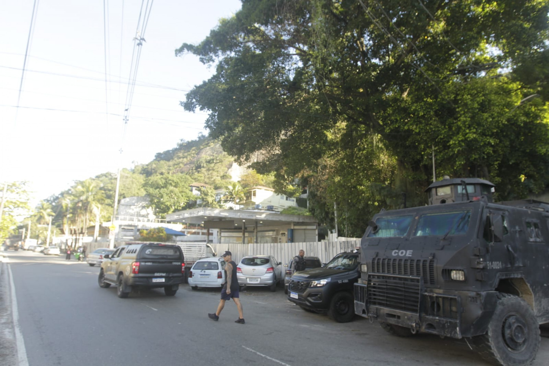 Policiamento segue reforçado na comunidade da Muzema, na Zona Sudoeste - Reginaldo Pimenta/Agência O DIA