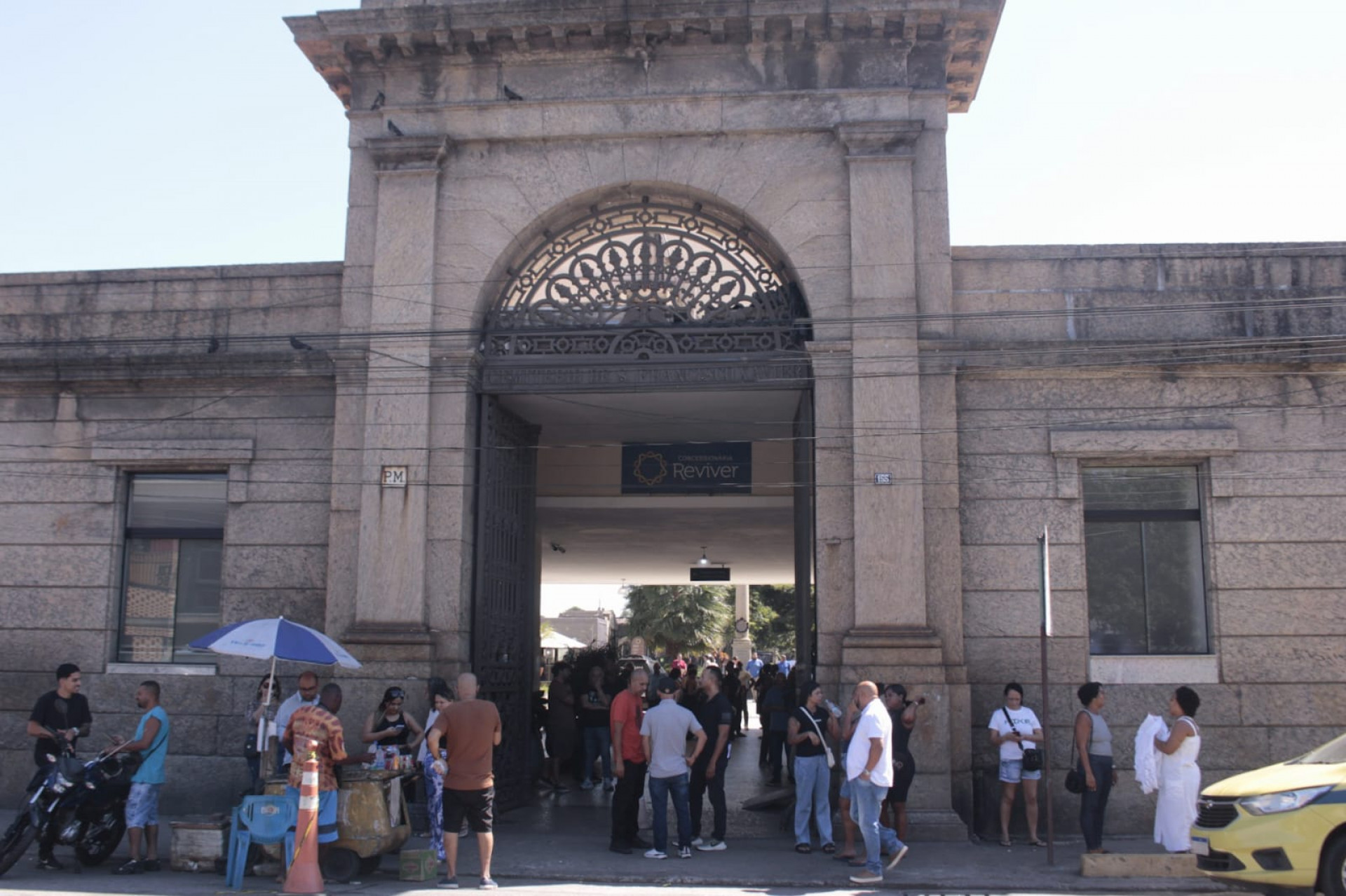 Rosyane Melo de Souza foi velada no Cemitério São Francisco Xavier (Caju) - Carlos Elias Junior / Agência O Dia