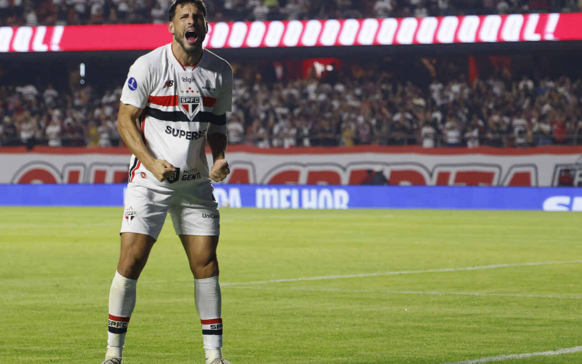 S&atilde;o Paulo x Boca Juniors: duelo na Sula “divide” cora&ccedil;&atilde;o de Calleri