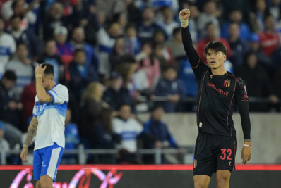 Ex-Botafogo, Joaquín Correa brilha em vitória do Estudiantes