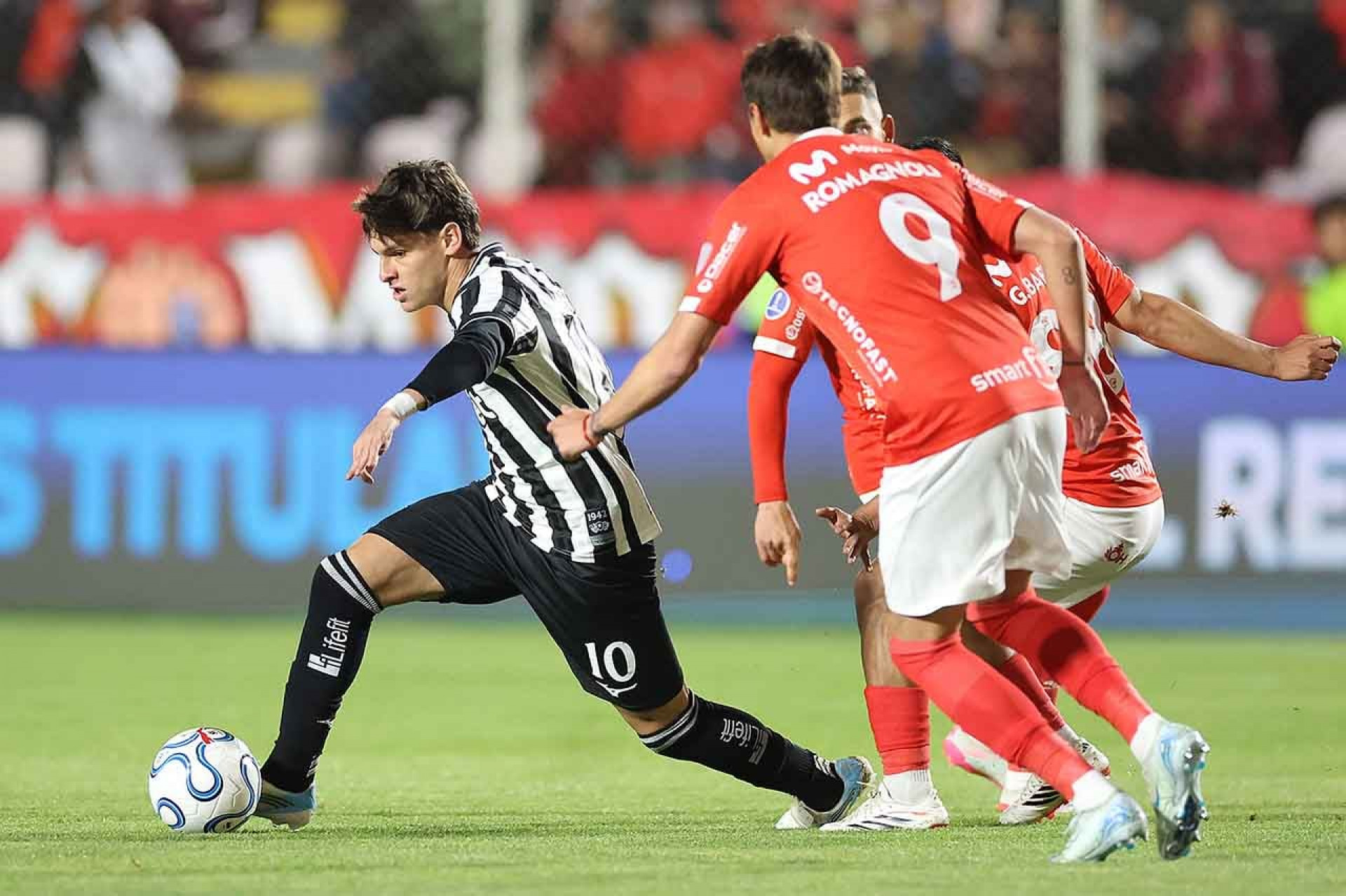 Botafogo x Cienciano: onde assistir, escala&ccedil;&otilde;es e arbitragem