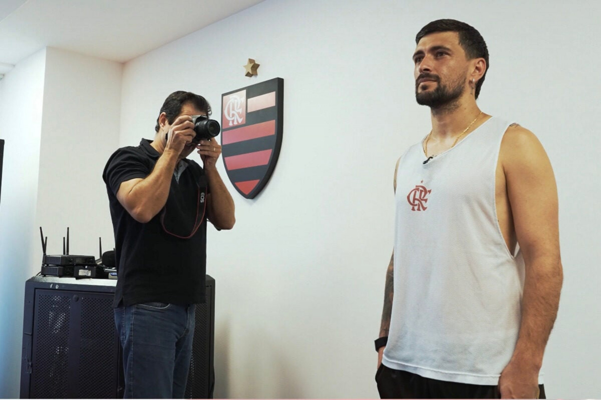 Deivid cita bastidores de Arrascaeta antes de idolatria no Flamengo