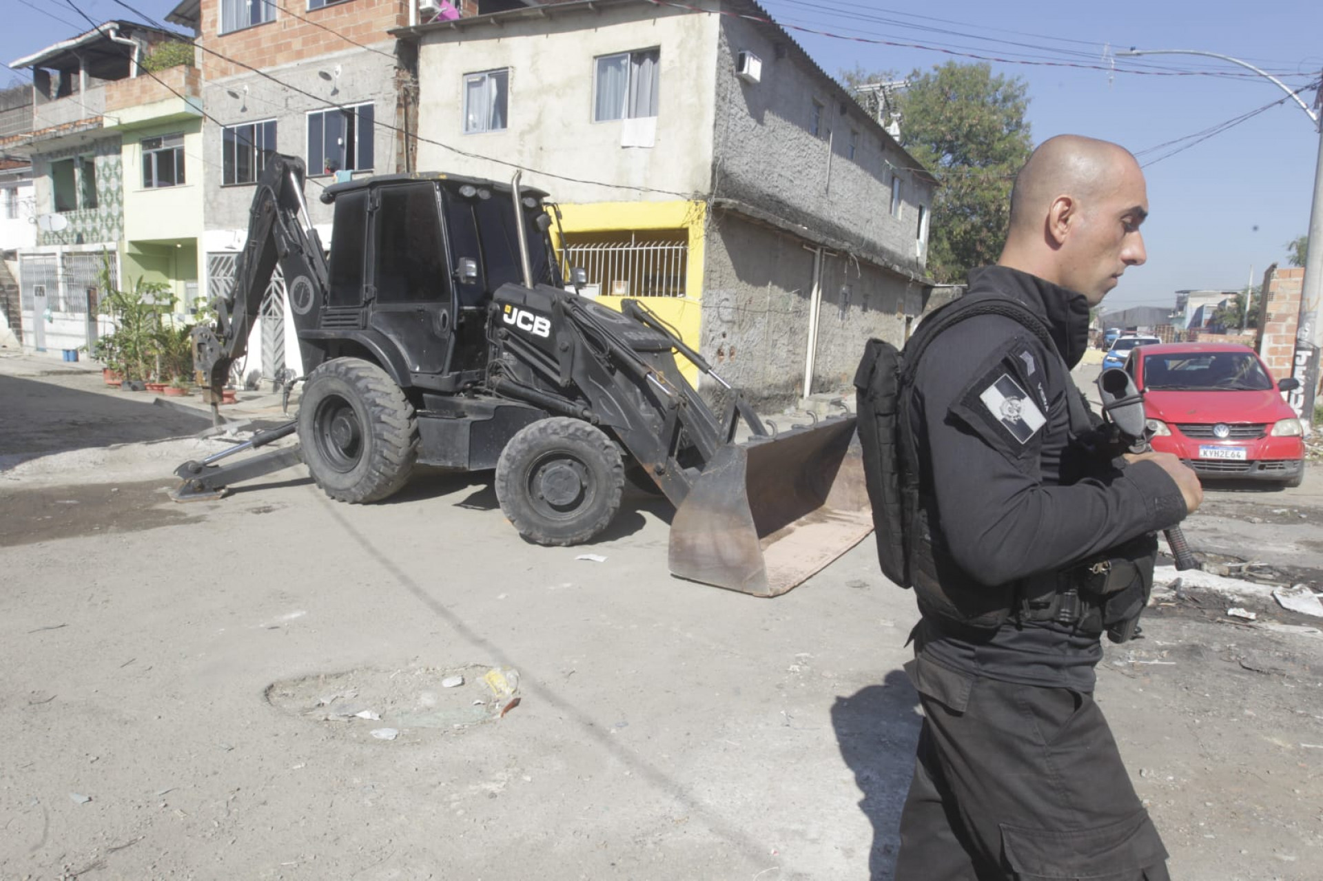 Policiais militares realizam operação na comunidade Kelson's, na Penha Circular - Reginaldo Pimenta / Agência O Dia