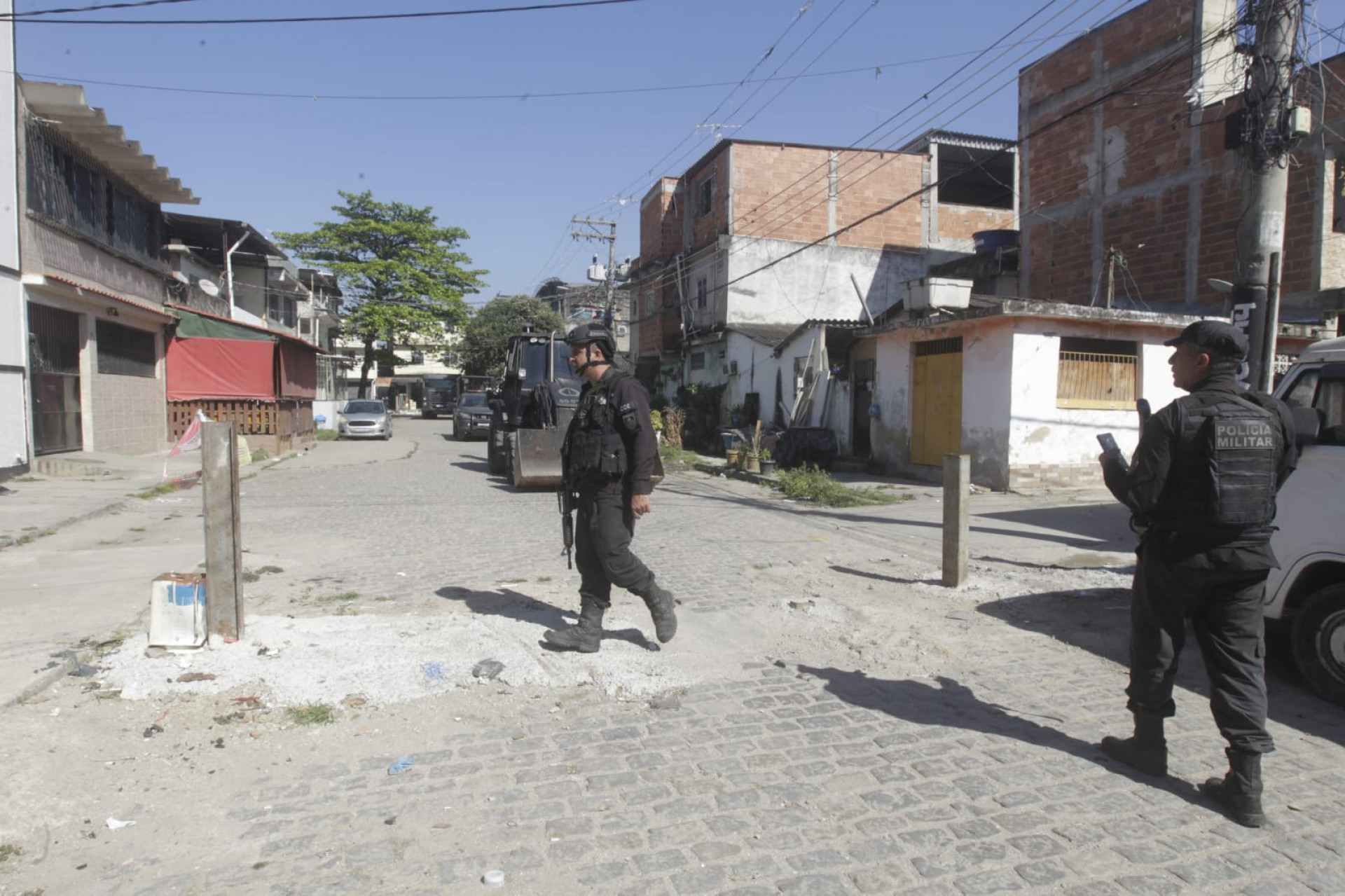 Policiais militares realizam operação na comunidade Kelson's, na Penha Circular - Reginaldo Pimenta / Agência O Dia