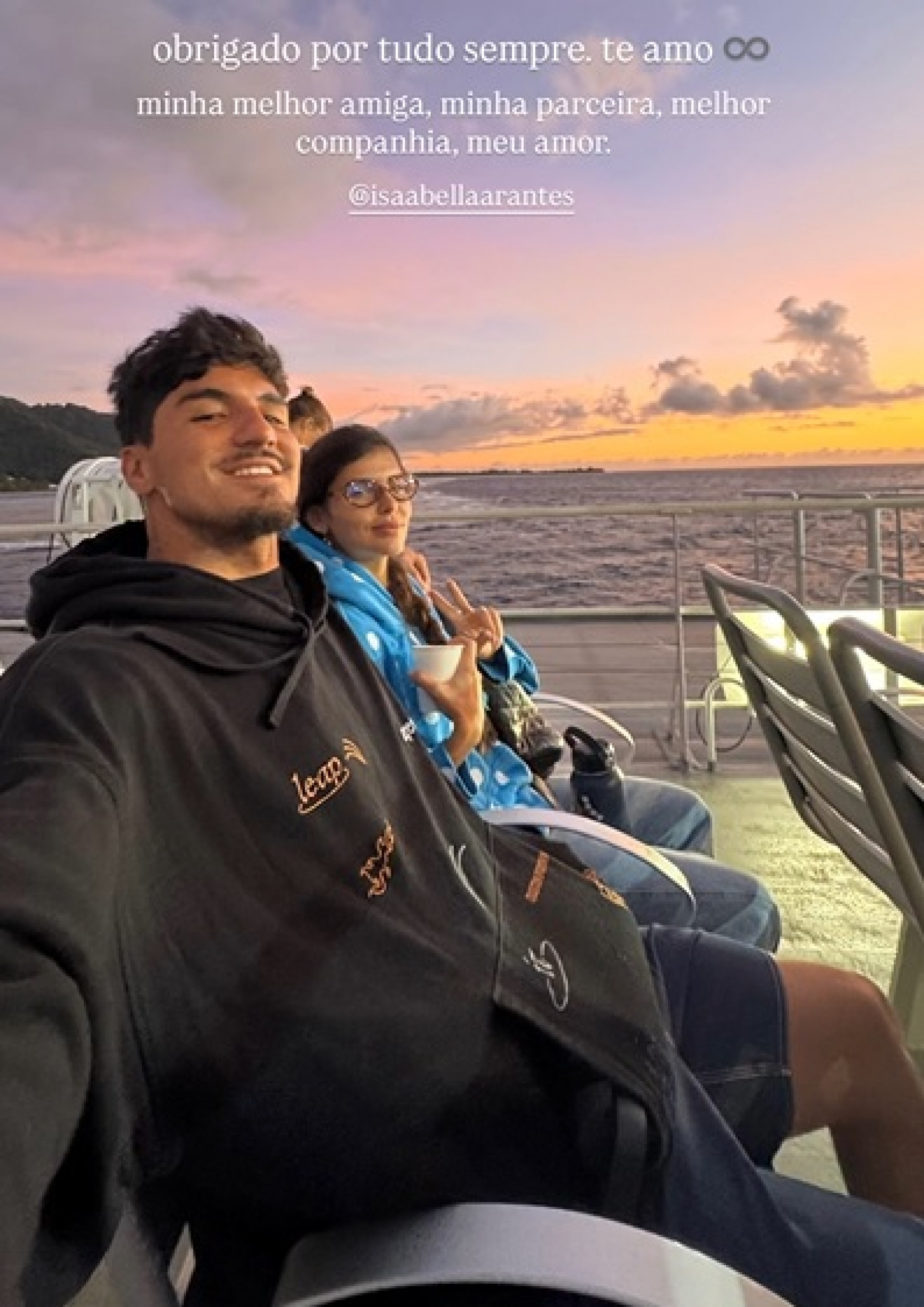Gabriel Medica se declarou para a mulher, Isabella Arantes  - Reprodu&ccedil;&atilde;o/Instagram