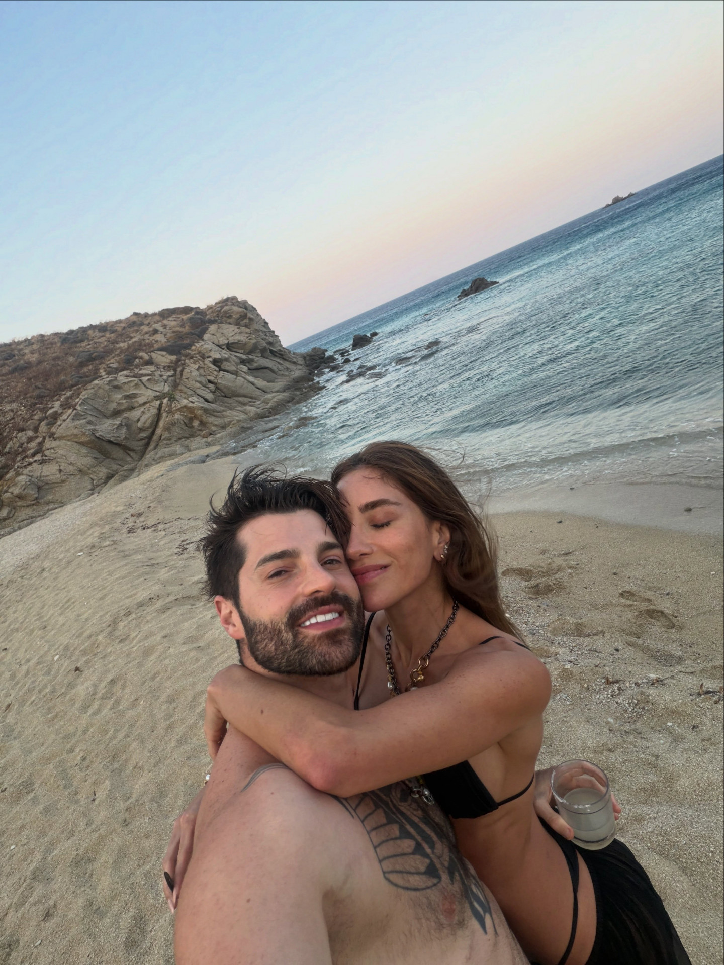 Romana Novais posou coladinha em Alok - Reprodu&ccedil;&atilde;o/Instagram