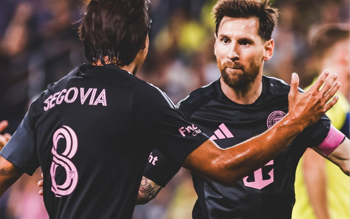 Messi faz gol e presta homenagem emocionante ao pai falecido