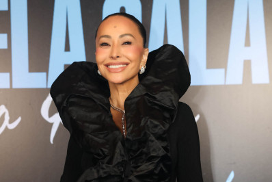 Famosos capricham nos looks para evento em São Paulo; veja